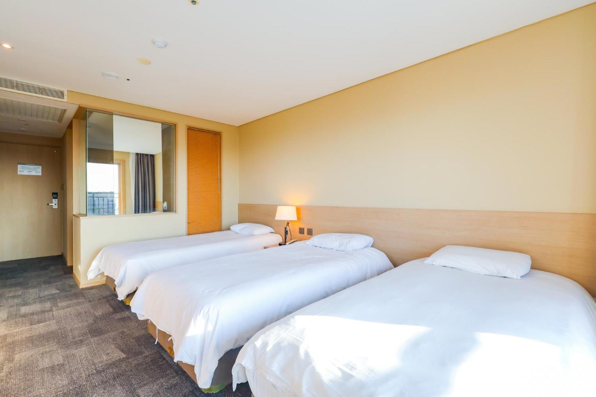 From H The Best Hotel Jeju Seongsan Σεογκουίπο Εξωτερικό φωτογραφία