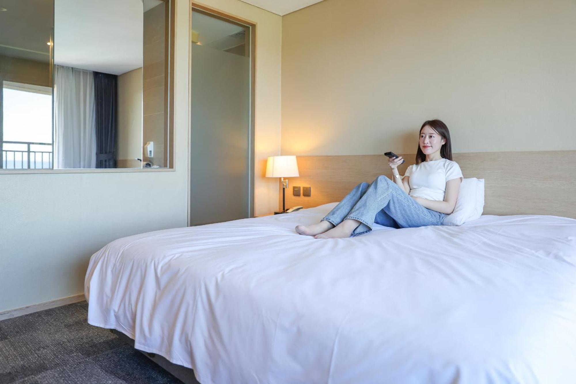 From H The Best Hotel Jeju Seongsan Σεογκουίπο Εξωτερικό φωτογραφία
