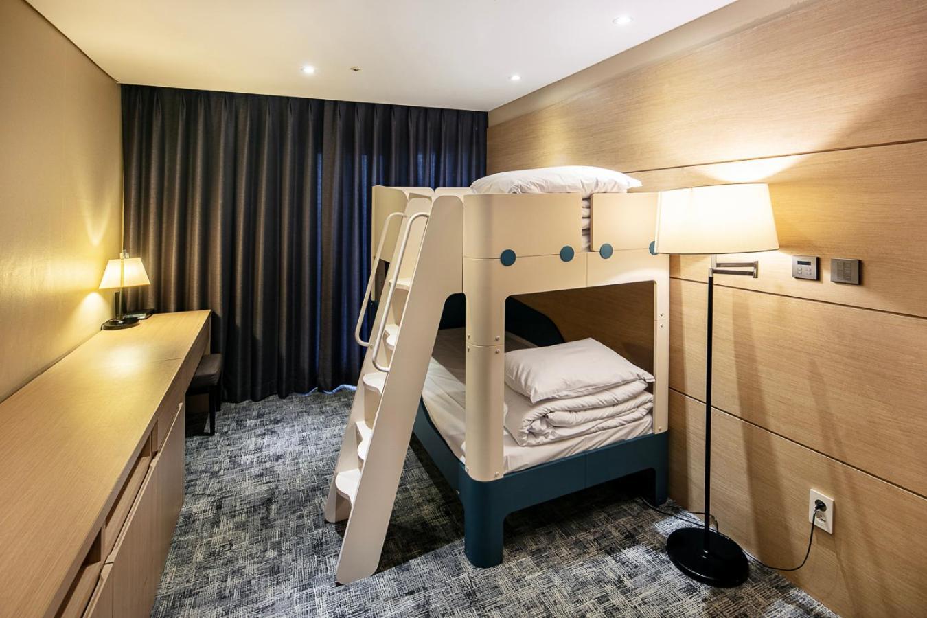 From H The Best Hotel Jeju Seongsan Σεογκουίπο Εξωτερικό φωτογραφία